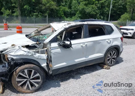 2022 Volkswagen Taos 1.5T Se из США, поврежденный, VIN 3VVWX7B2XNM042842